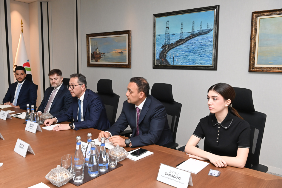 SOCAR ilə BCG şirkəti arasında Əməkdaşlıq Müqaviləsi imzalanıb